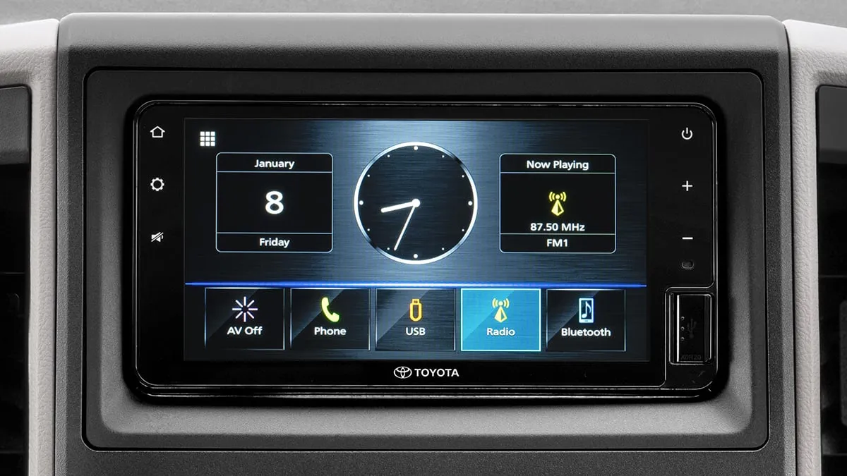 toyota-my-hiace-Interior-display