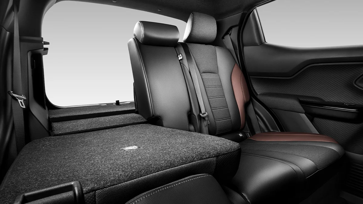 interior-cabin-space