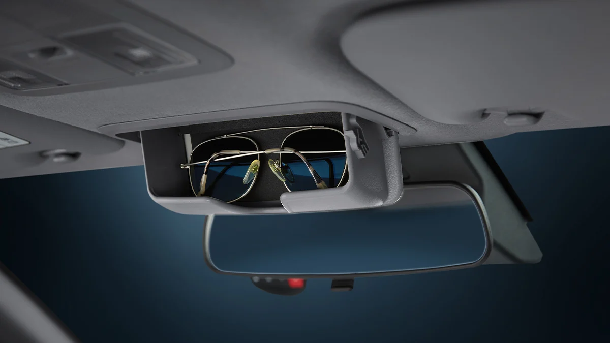 toyota-vios-hev-glasses-case